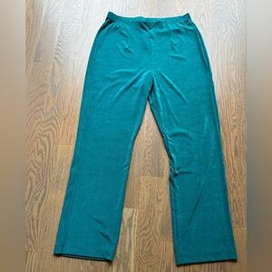 Chicos Petite Women’s Travelers No Tummy Pants Medium Green 1R